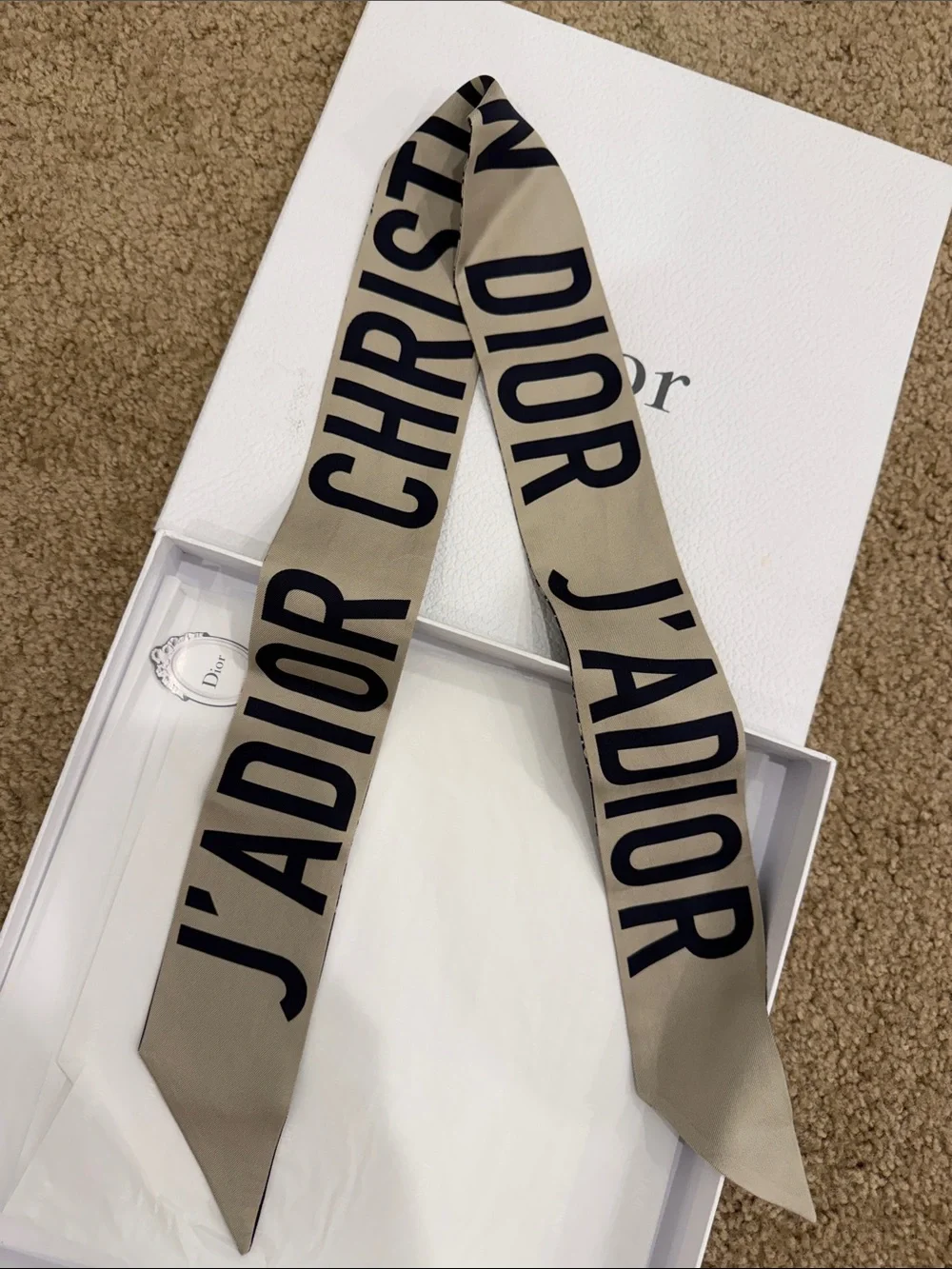 Christian Dior Bandana J’Adior Silk Twilly Scarf Ribbon Navy Beige Logo New Box - Picture 5 of 5